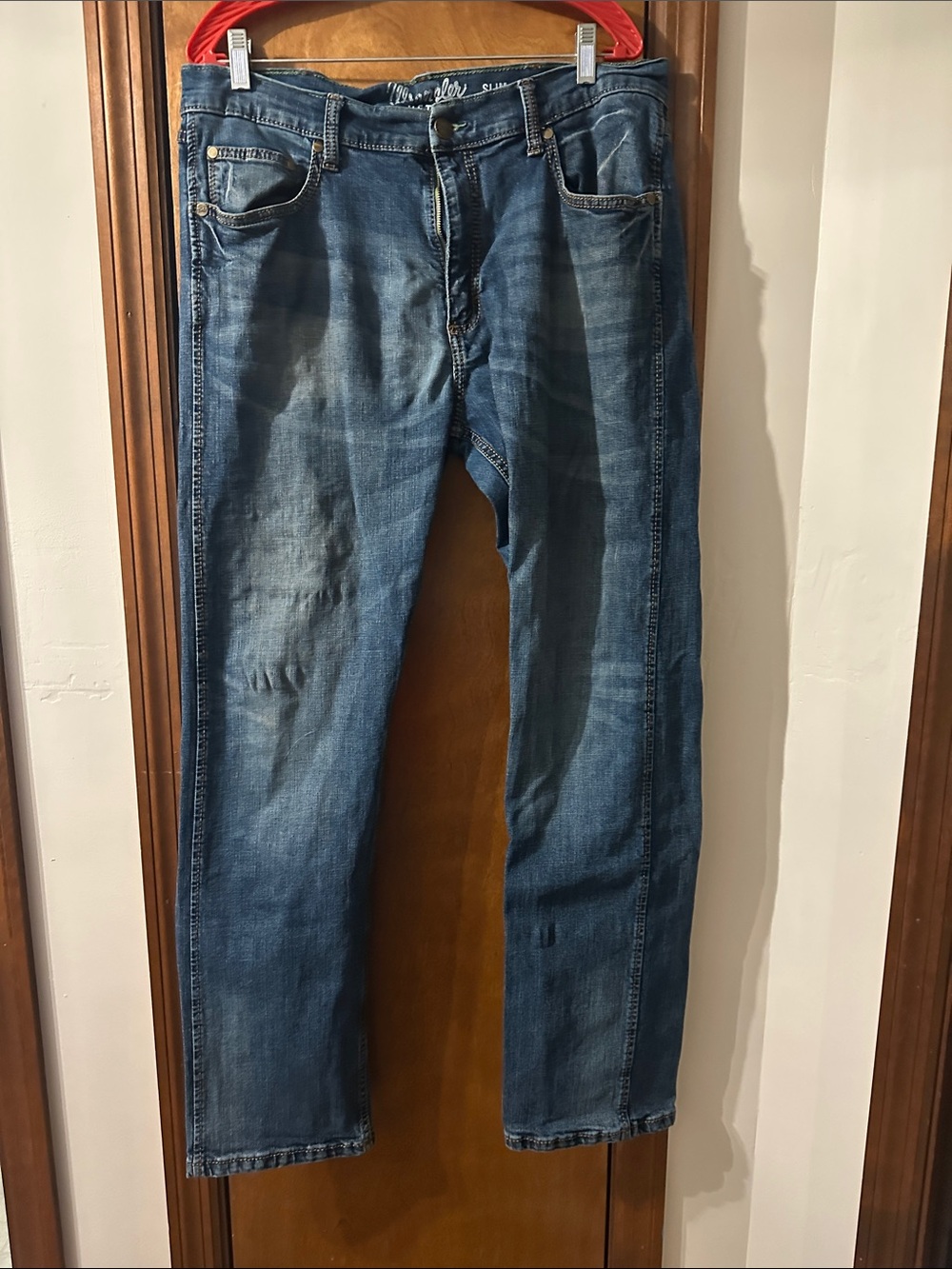Men's Straight-Leg Denim Jeans - Medium Blue Wash